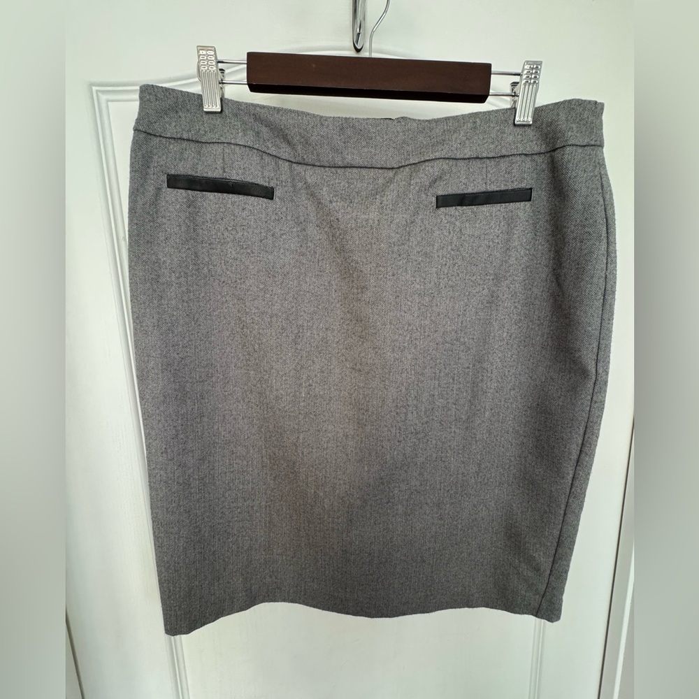 *NWT* Mexx Gray Pencil Skirt Knee-Length Workwear